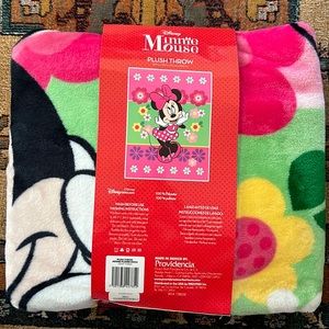 Disney Minnie Mouse plush throw blanket